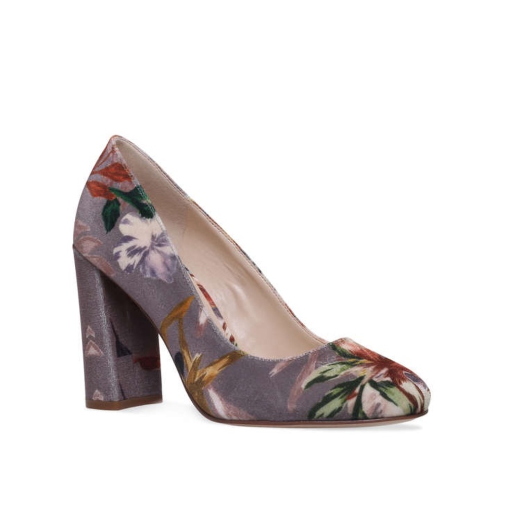 Nine West Denton floral pumps